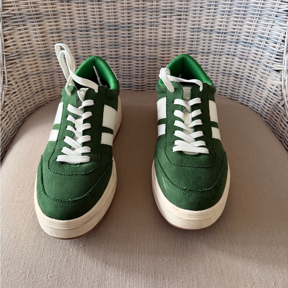 Green and White Women’s Sneakers